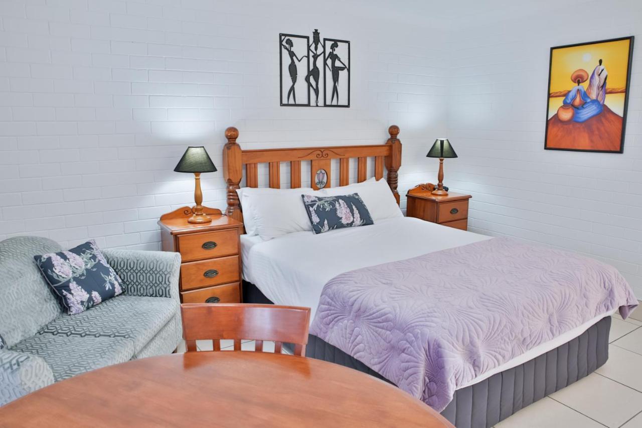 Central Park Motel Рокхемптън Екстериор снимка