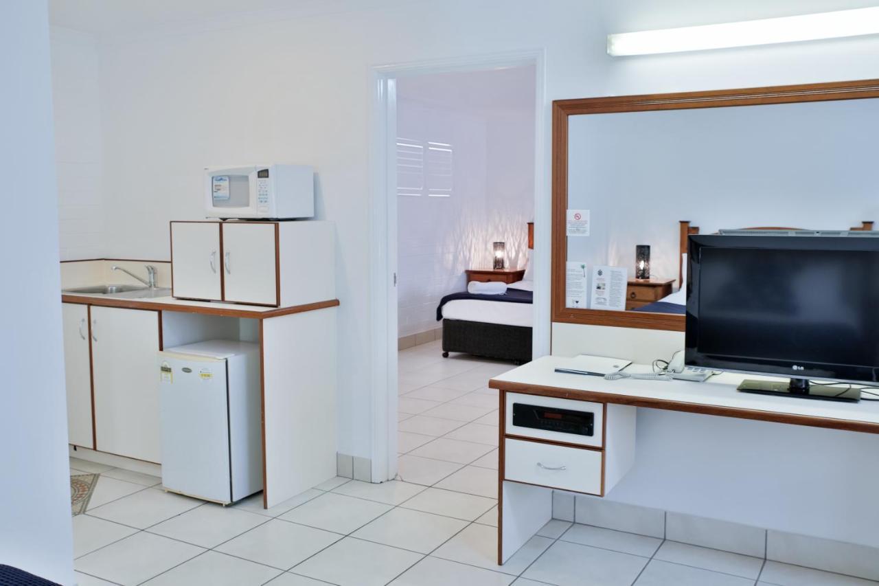 Central Park Motel Рокхемптън Екстериор снимка