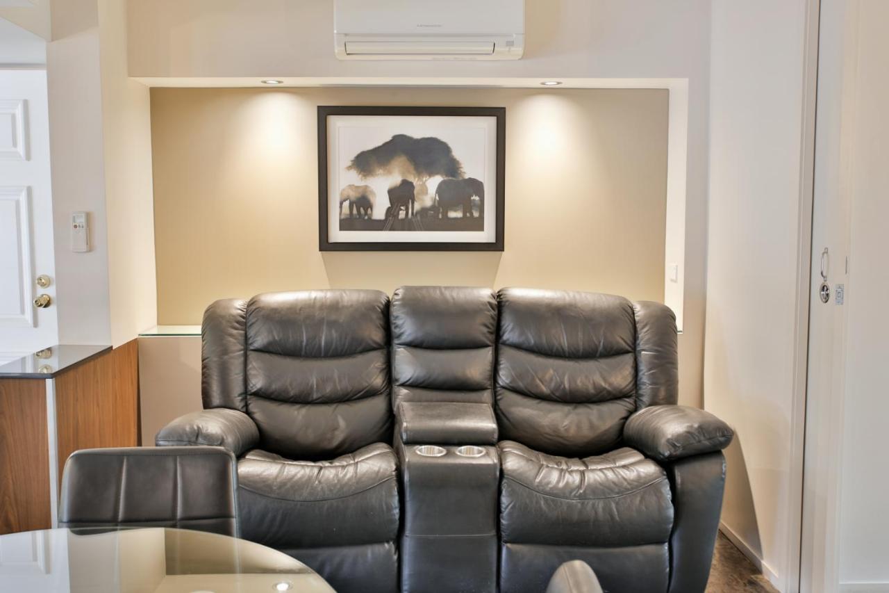 Central Park Motel Рокхемптън Екстериор снимка