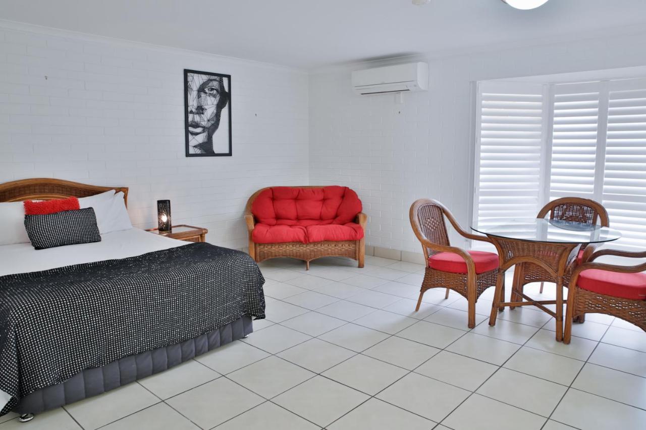 Central Park Motel Рокхемптън Екстериор снимка