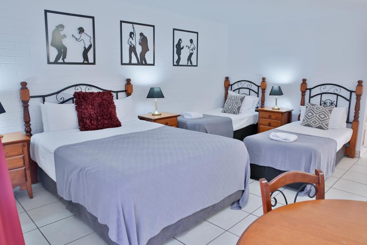 Central Park Motel Рокхемптън Екстериор снимка