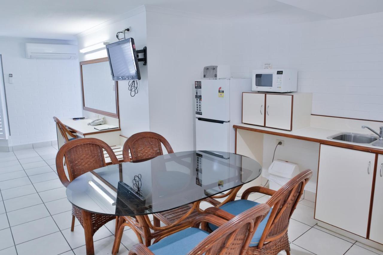 Central Park Motel Рокхемптън Екстериор снимка