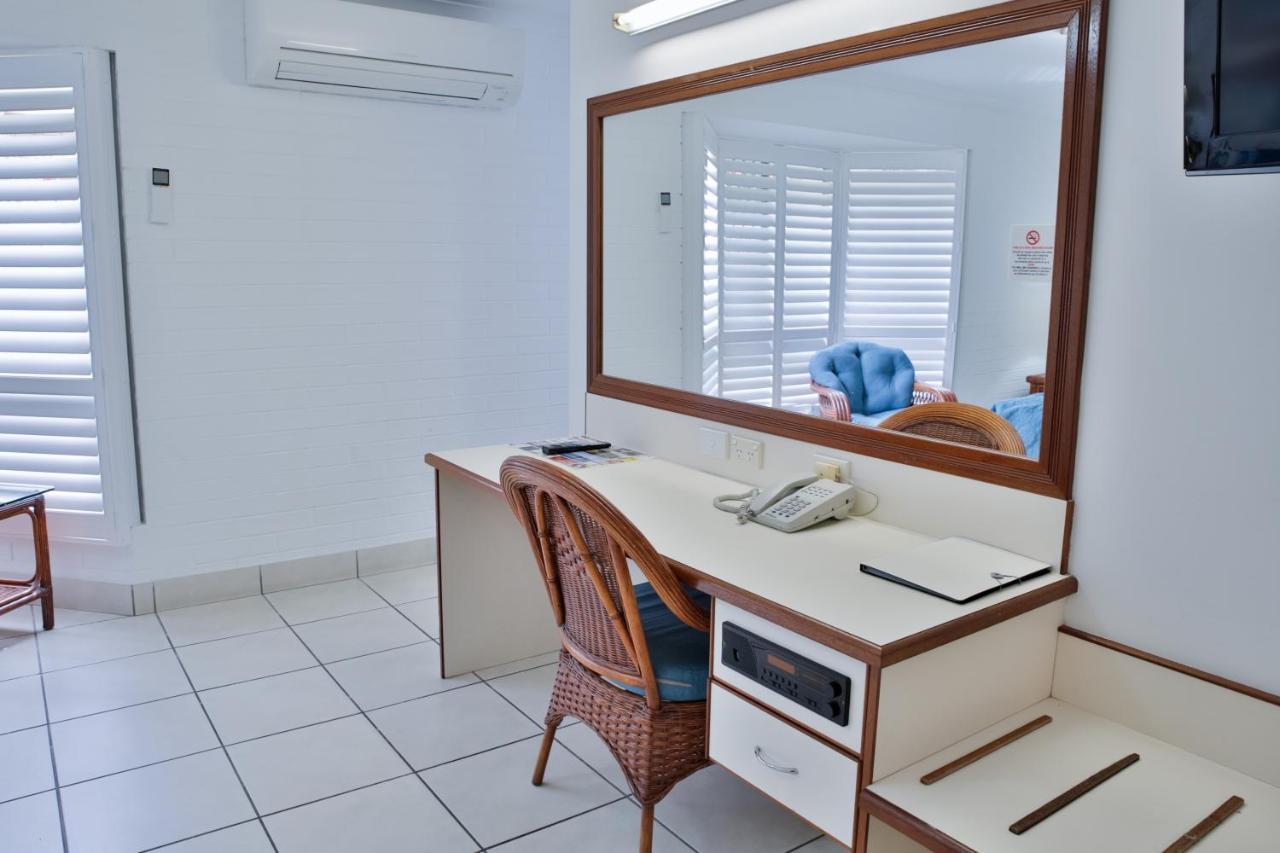 Central Park Motel Рокхемптън Екстериор снимка