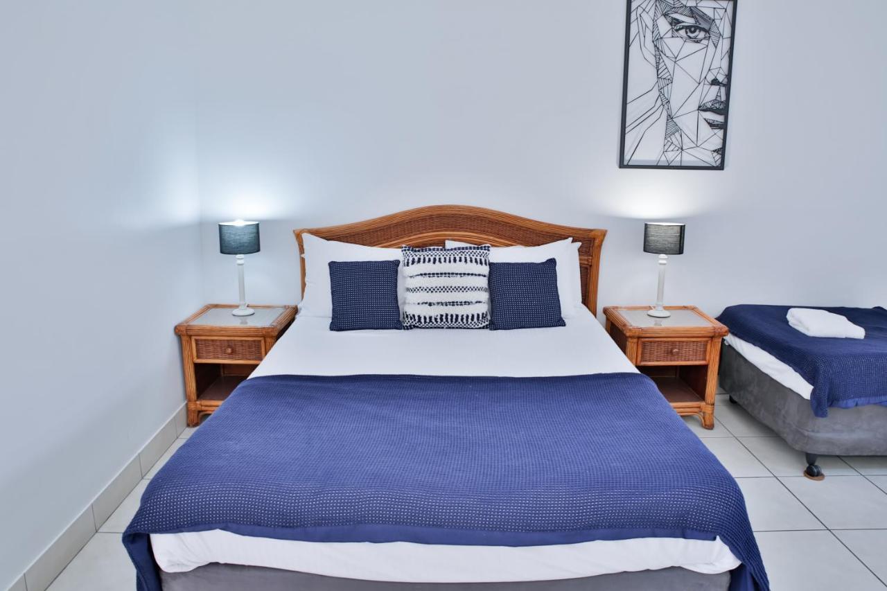 Central Park Motel Рокхемптън Екстериор снимка