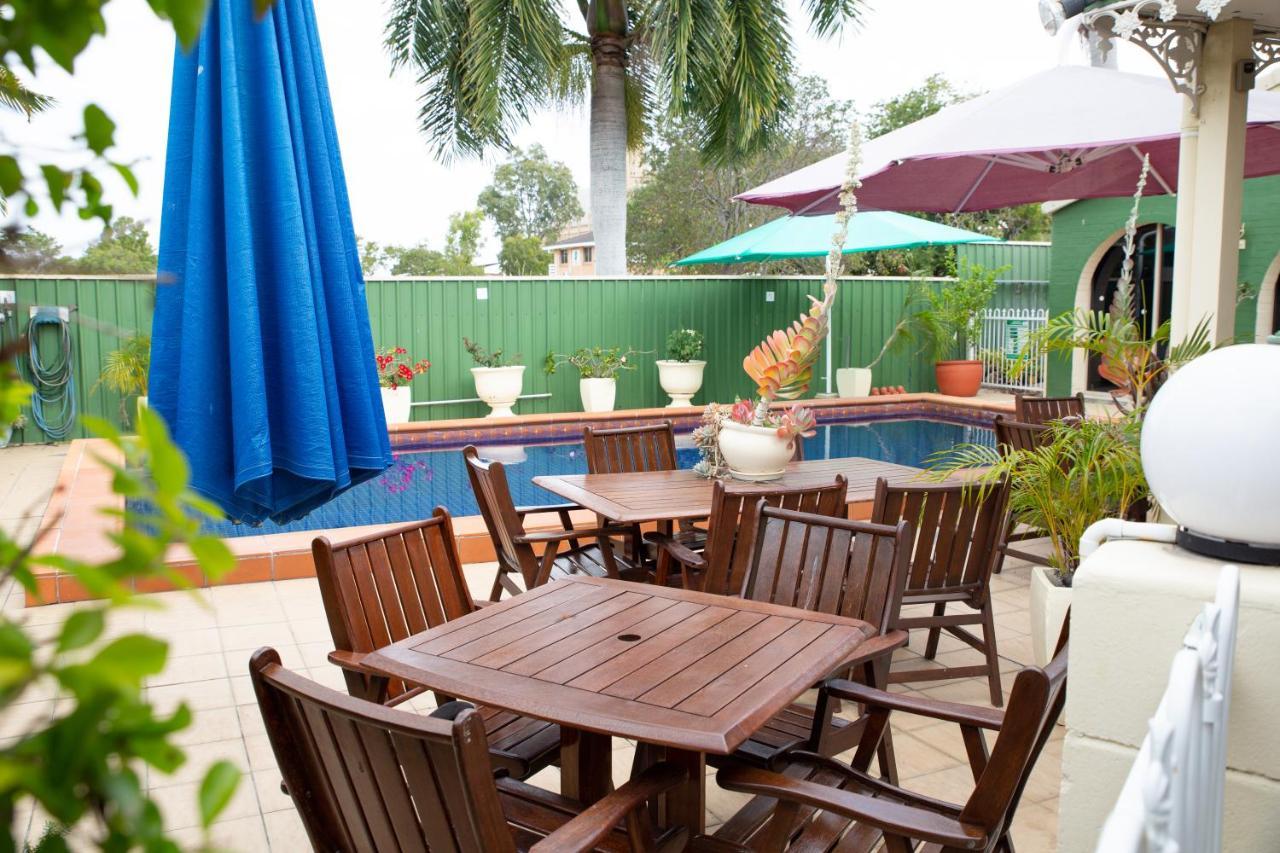 Central Park Motel Рокхемптън Екстериор снимка